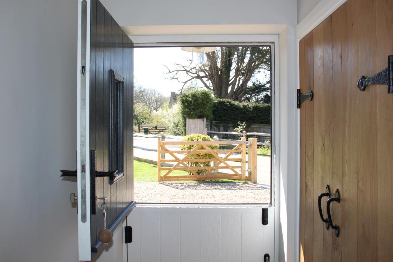 Wonderfully Spacious Luxury Holiday Cottage Billingshurst Exterior foto