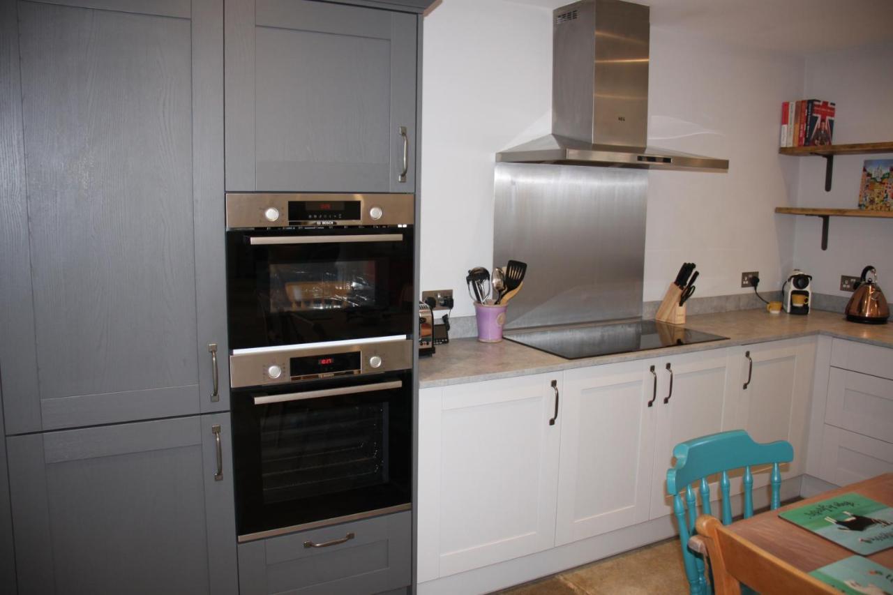 Wonderfully Spacious Luxury Holiday Cottage Billingshurst Exterior foto