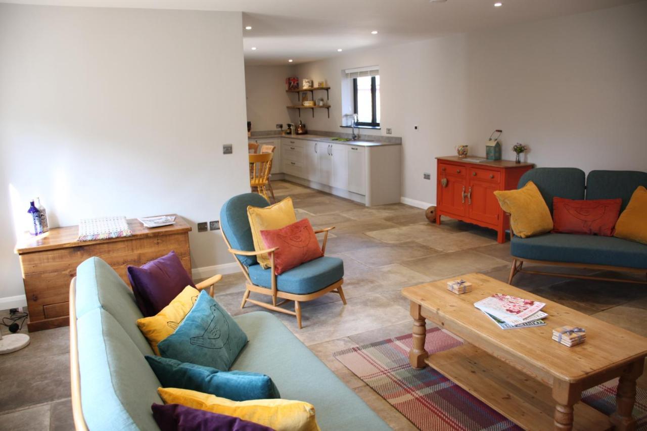 Wonderfully Spacious Luxury Holiday Cottage Billingshurst Exterior foto