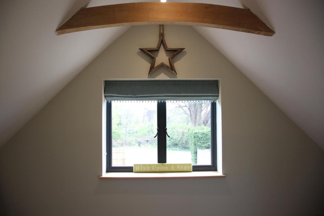Wonderfully Spacious Luxury Holiday Cottage Billingshurst Exterior foto