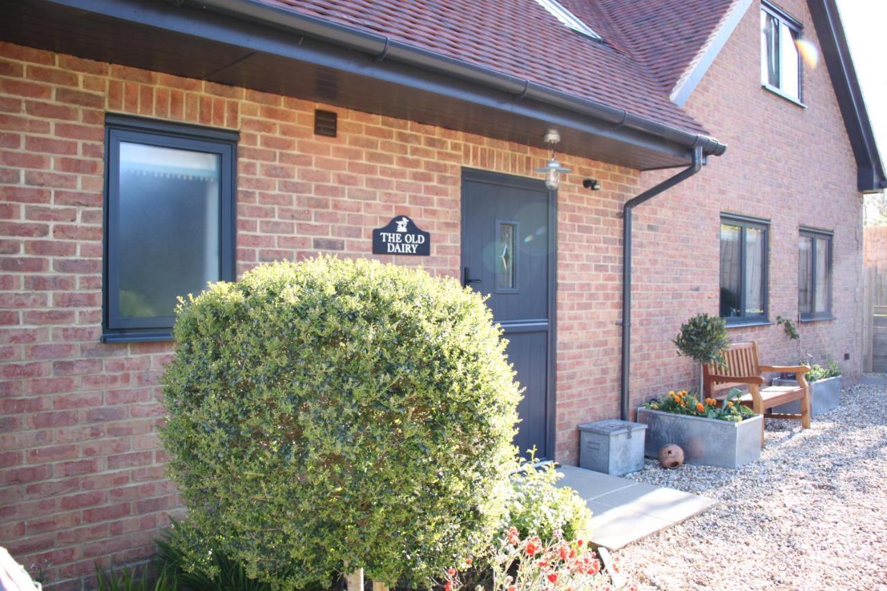 Wonderfully Spacious Luxury Holiday Cottage Billingshurst Exterior foto