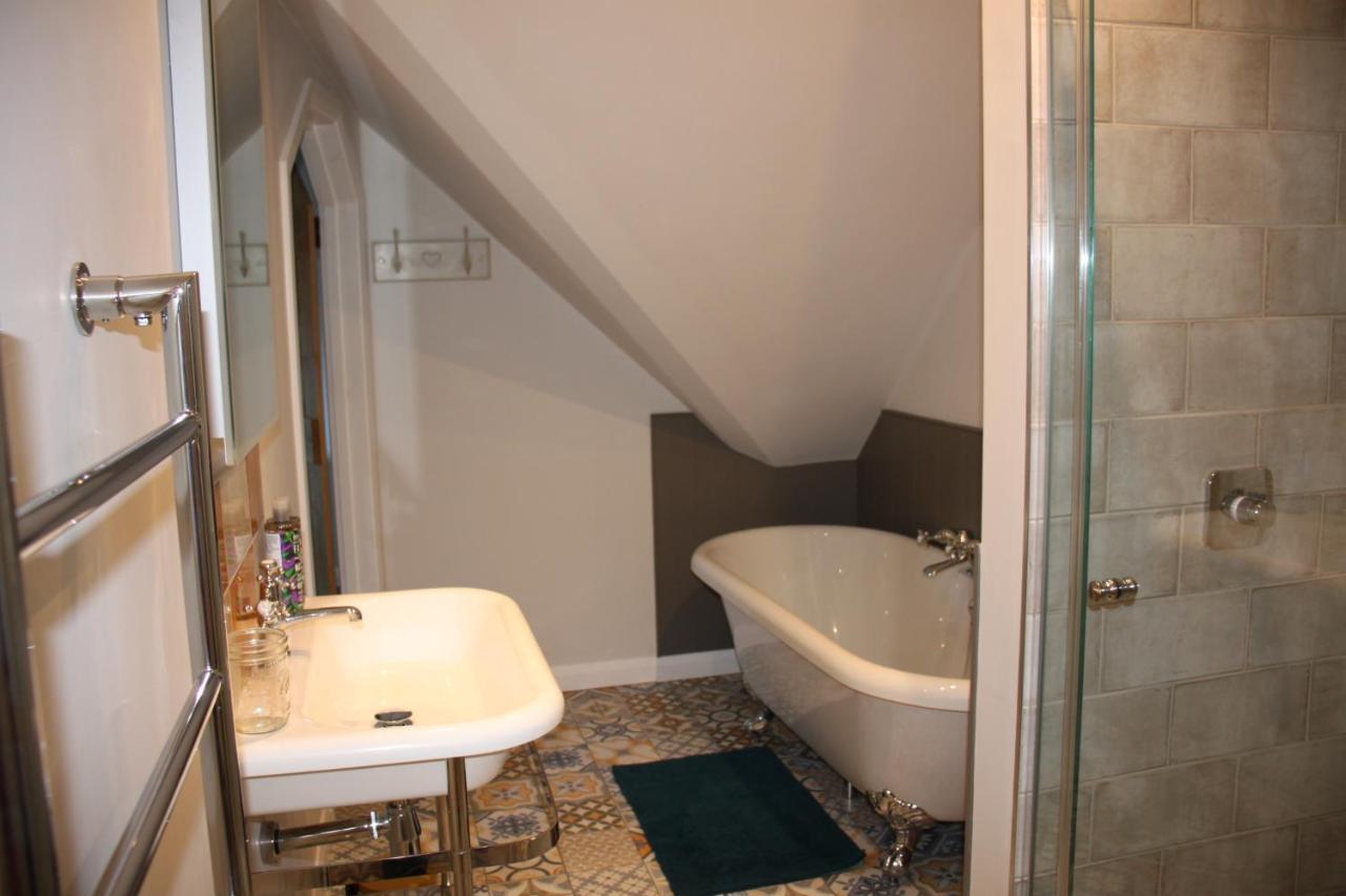 Wonderfully Spacious Luxury Holiday Cottage Billingshurst Exterior foto